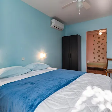 Guest house Apartments And Rooms By The Sea Banjol, Rab - 5077