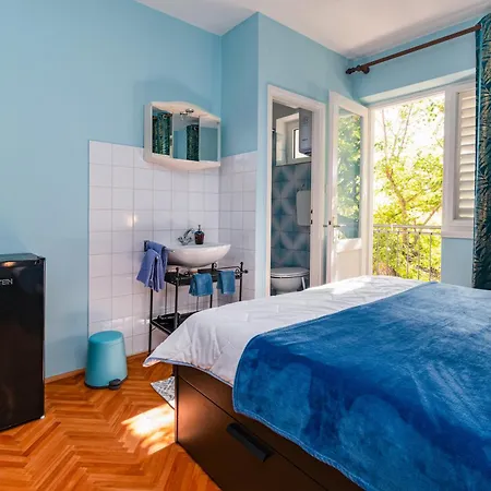 Guest house Apartments And Rooms By The Sea Banjol, Rab - 5077 Banjol