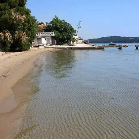 And By The Sea Banjol, Rab - 5077
